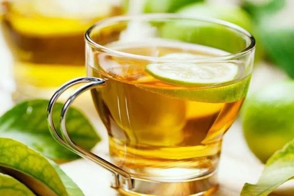 Leacuri din natură pentru pietrele la rinichi: plante care susțin sănătatea renală