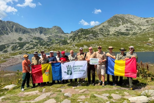 Inspectorii voluntari de mediu din Moldova, la școala rangerilor români
