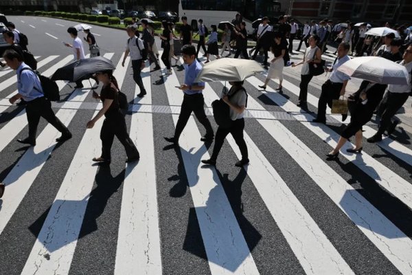 Canicula face ravagii în Japonia: record de intervenții și spitalizări