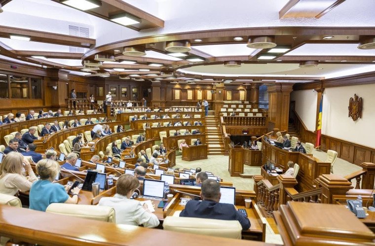Modernizarea a 20 de școli: eficiență energetică și energie regenerabilă
