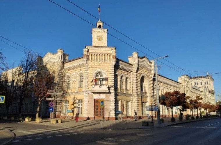 Alertă hidrologică și energetică: Chișinăul pregătește rezerve de apă și combustibil