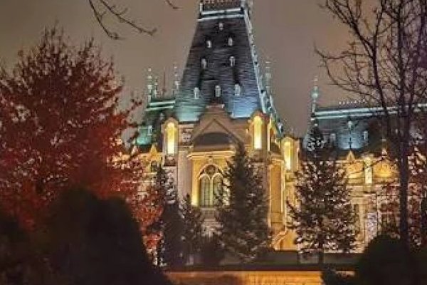 Iași reduce iluminatul public pe timp de noapte pentru a economisi energie