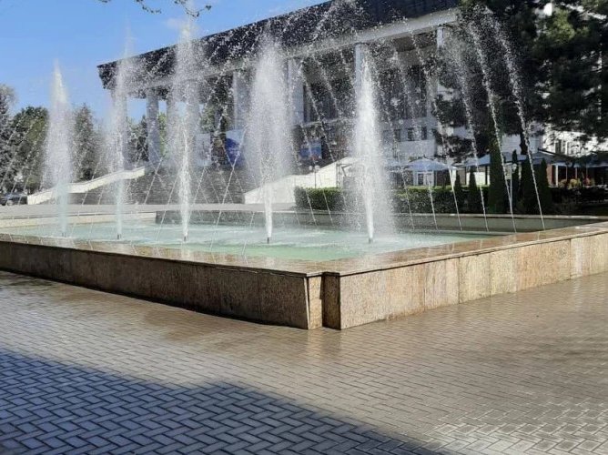 Cum poate Chișinăul să lupte cu efectele caniculei: recomandările unui expert de mediu