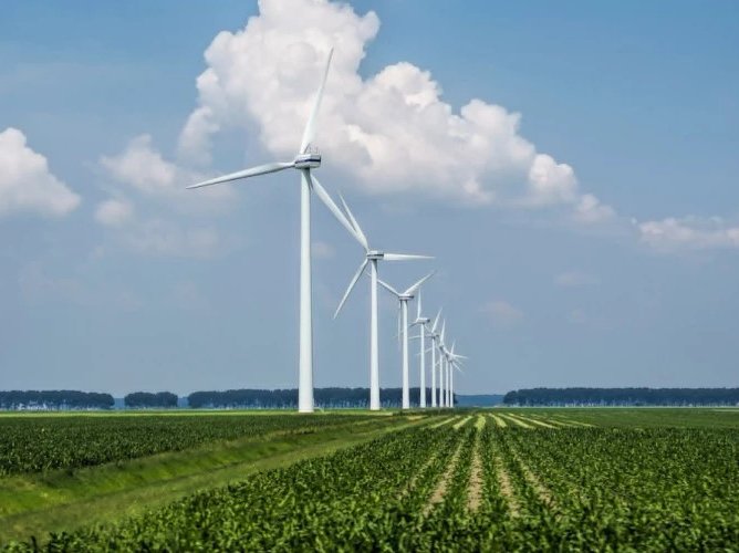 170 MW eolieni pentru Moldova: câștigătorii licitației și prețurile energiei