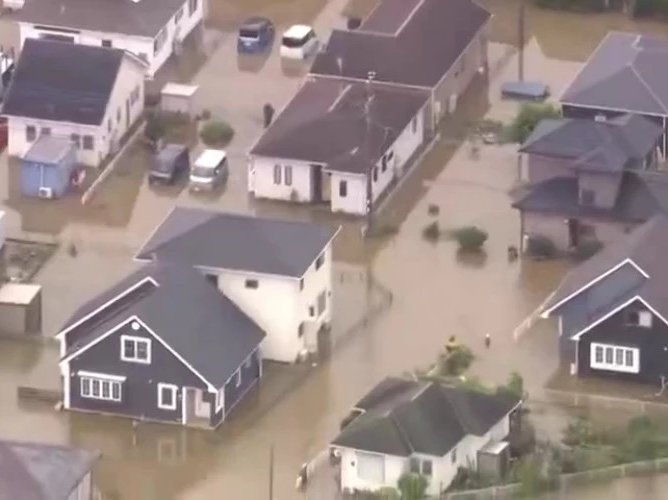 Ploi torențiale în Japonia: zece morți și mii de evacuați în prefectura Chiba