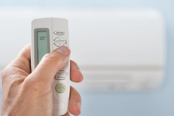 Sondaj: europenii pun aerul condiționat înaintea reducerii emisiilor de CO2