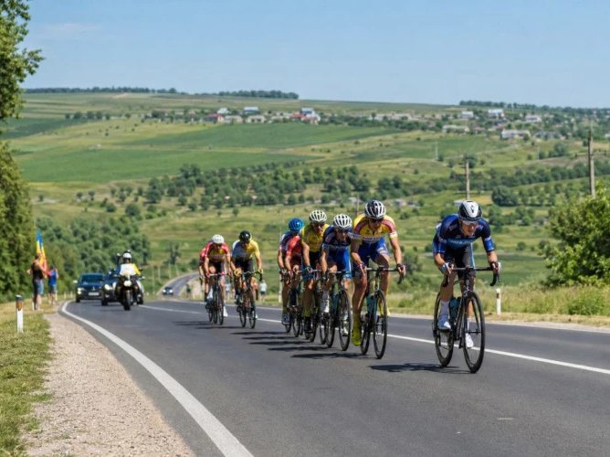 Străzi din centrul Chișinăului, închise temporar pentru un eveniment ciclist