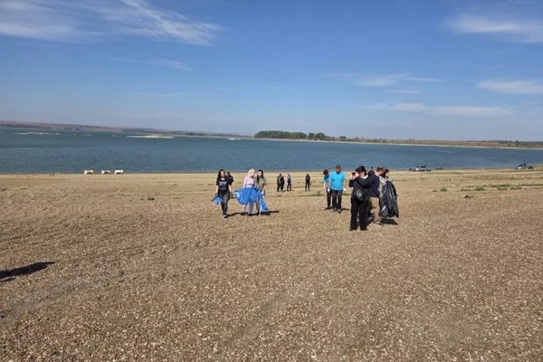 56 de gunoiști stihinice depistate; 25 lichidate în campania de salubrizare