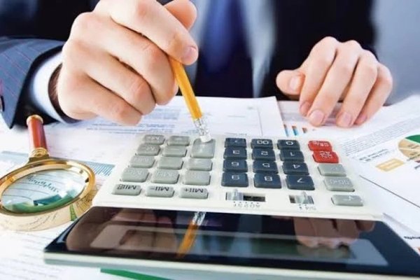Politica fiscală adoptată de Parlament: TVA redus la gaze până la 150 m³ și scutire la primii 150 kWh de energie electrică
