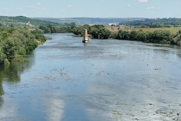Debitul Nistrului spre Moldova scade la 85 m³/s pentru următoarele două săptămâni
