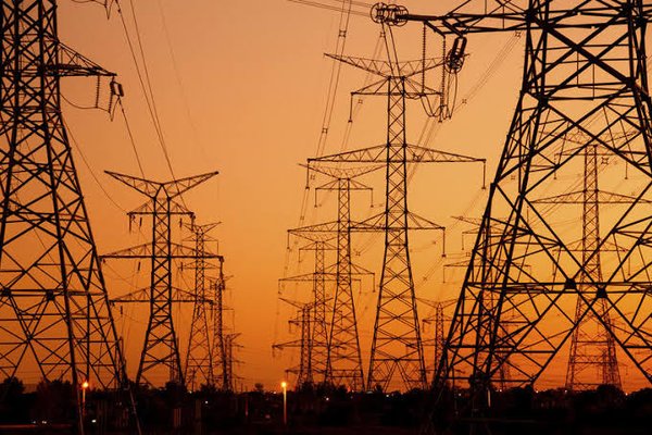 Alertă energetică: risc de deconectări în această seară, între 21:00 și 23:00