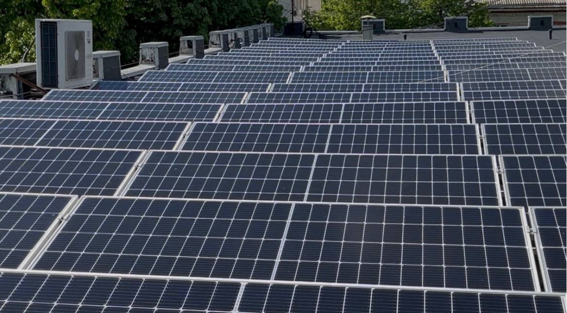 Teatrul care joacă pe energie solară