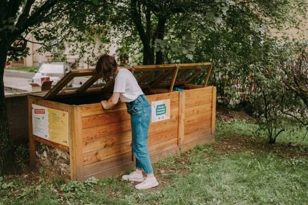 Compostare comunitară la Chișinău: un proiect pilot pentru reducerea deșeurilor organice