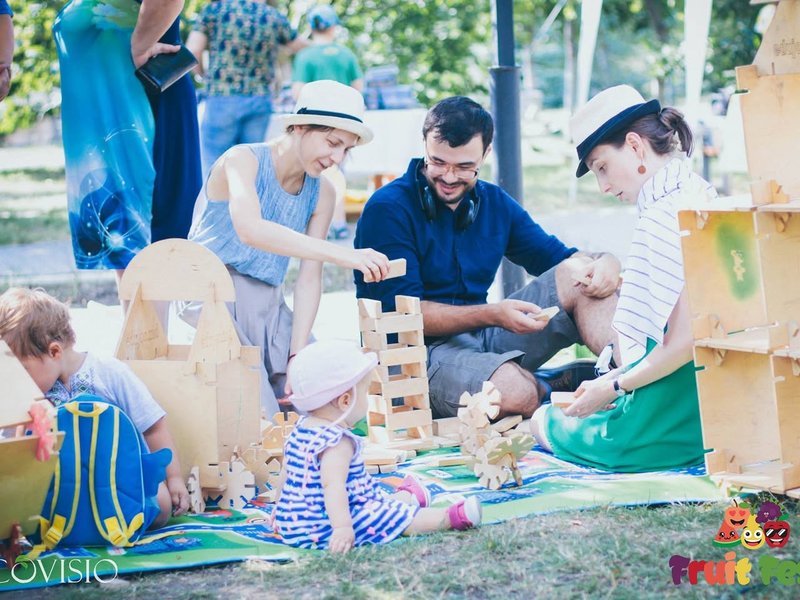 YARDSALE + THE ART: artă, muzică și educație ecologică la Chișinău